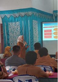 Gambar ini memiliki atribut alt yang kosong; nama filenya adalah Kadis-Kesehatan-mentawai-lagi-menyampaikan-paparan-nya-tentang-Angka-Stunting-dimentawai-masih-tinggi..jpg